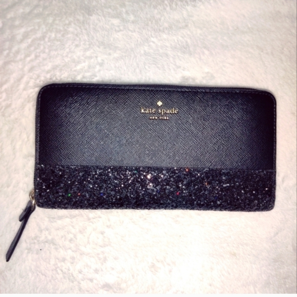 Kate Spade Court Neda Glitter Wallet EUC - Picture 2 of 6